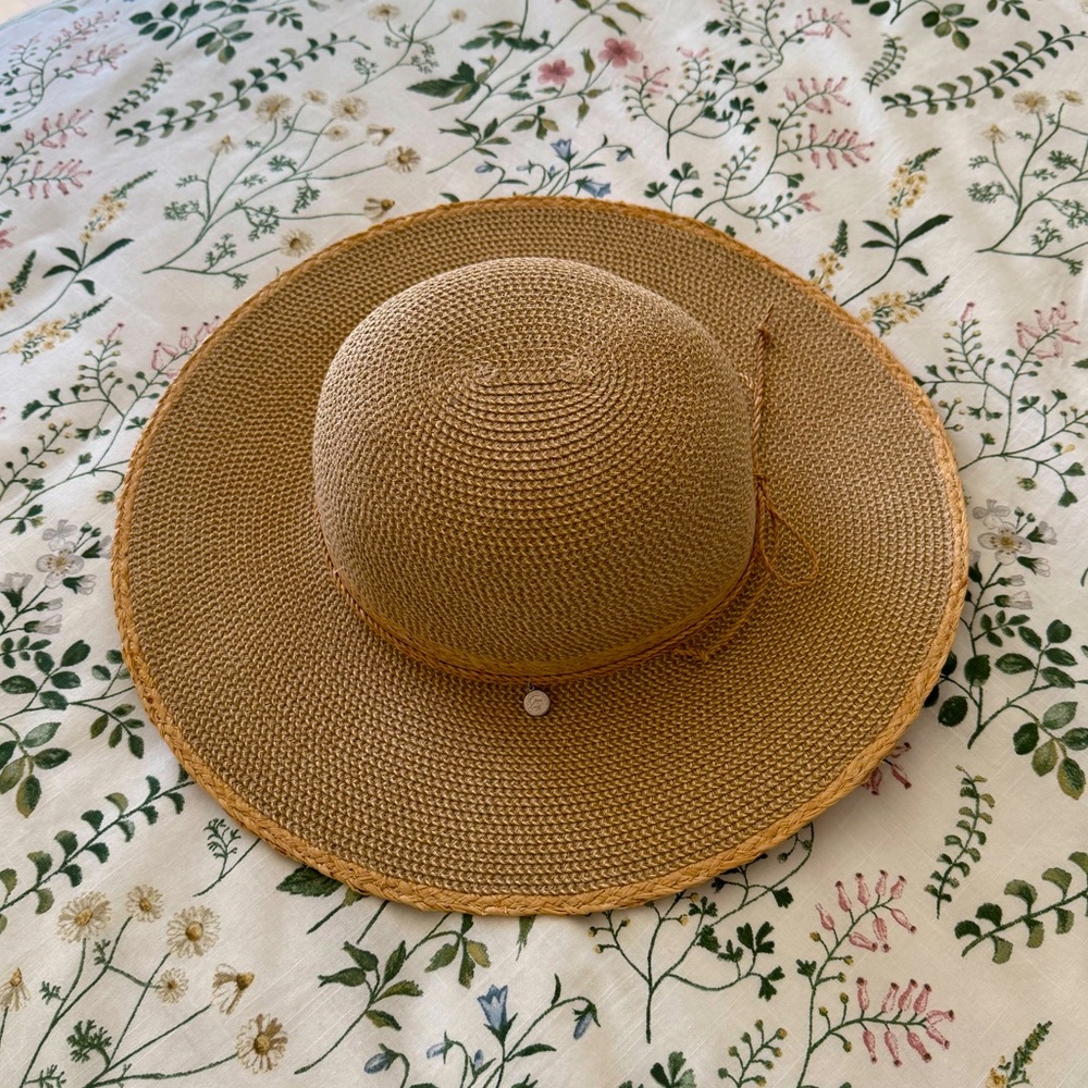 Sunday afternoon wide brimmed sun hat S/M adjustable New
